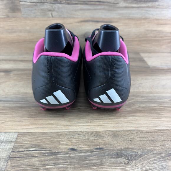 Adidas Size 7.5 Soccer Predator Accuracy.4 FG Blk/Team Shock Pink GW4604